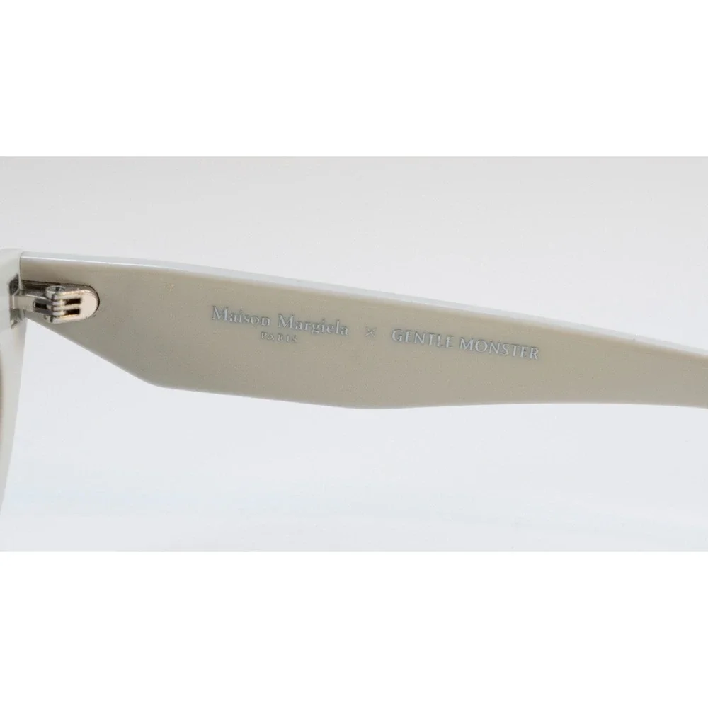 Authentic Gentle Monster x Maison Margiela Paris - MM208 Light Grey Sunglasses